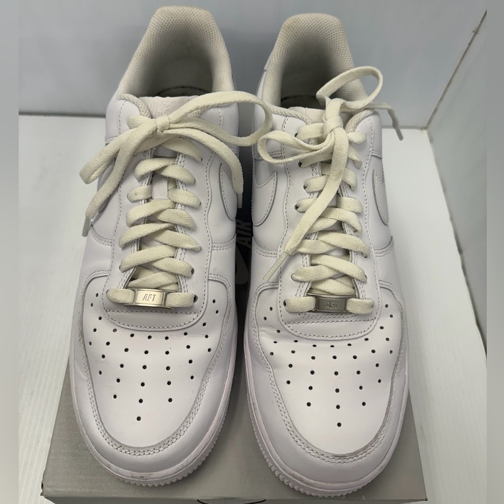 Nike Air Force 1 Low '07 White Mens Sneakers Size 11 CW2288-111 - Picture 6 of 10